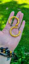 Load image into Gallery viewer, Golden yellow Glitter rope