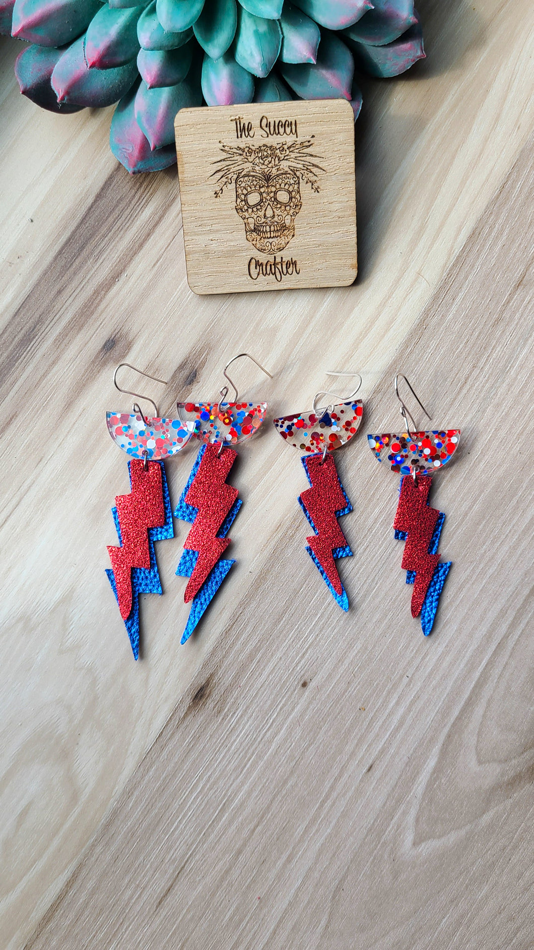 Patriotic lightning bolts