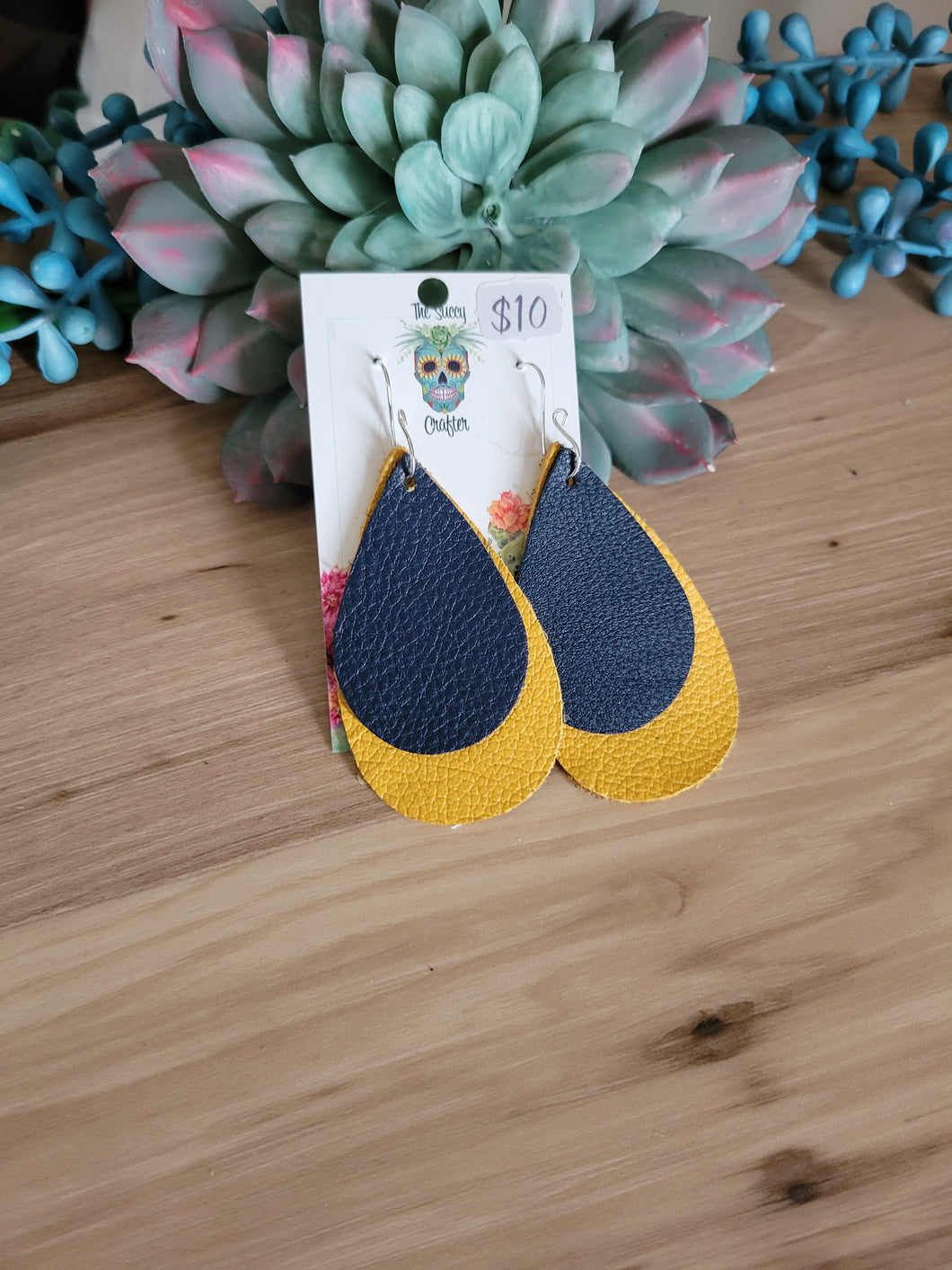 Blue and yellow 3inch teardrop