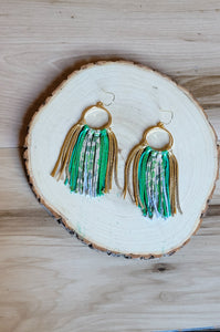 Grunge clover and metallic fringe