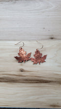 Load image into Gallery viewer, Cracked metallic fall leaves