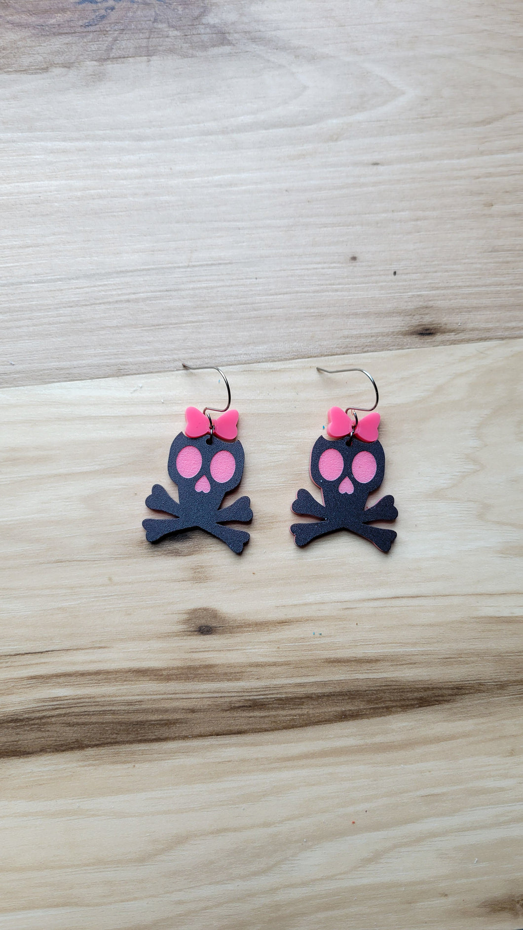 Pink skull and crossbones