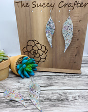 Load image into Gallery viewer, White Rainbow floral paisly maven feather